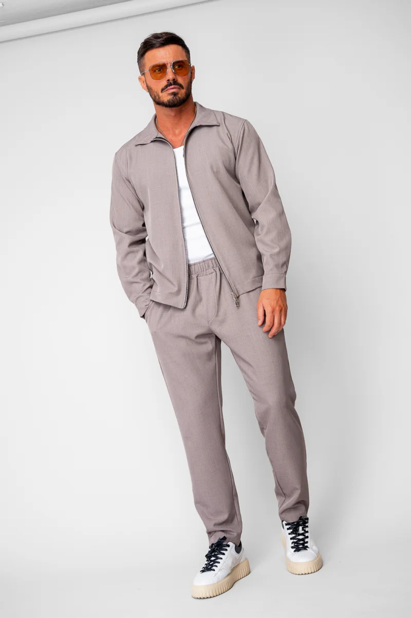 Set Caruso v2 Jacheta cu fermoar si pantalon lung drept Premium Taupe