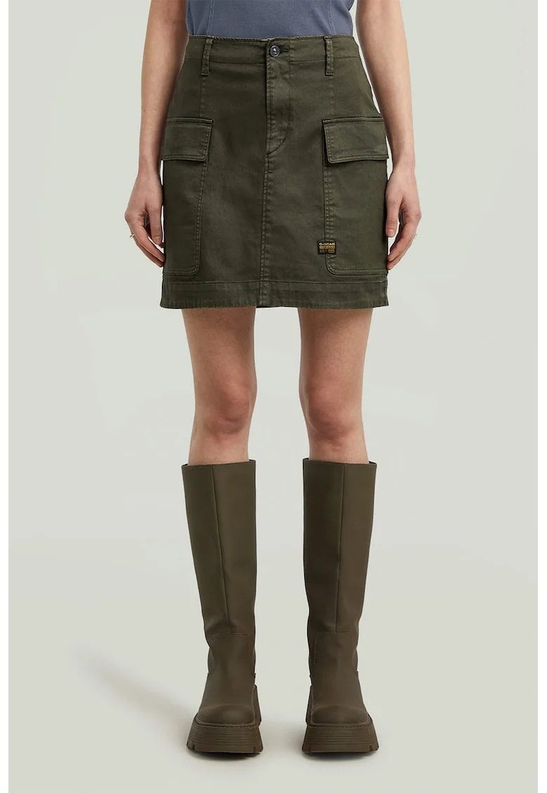Fusta cargo scurta, Kaki inchis
