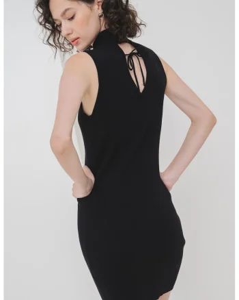 Rochie cambrata cu guler turtleneck, Negru