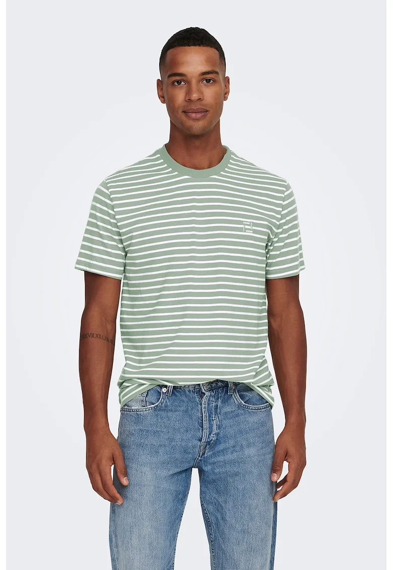 Tricou in dungi cu decolteu la baza gatului, Alb/Verde