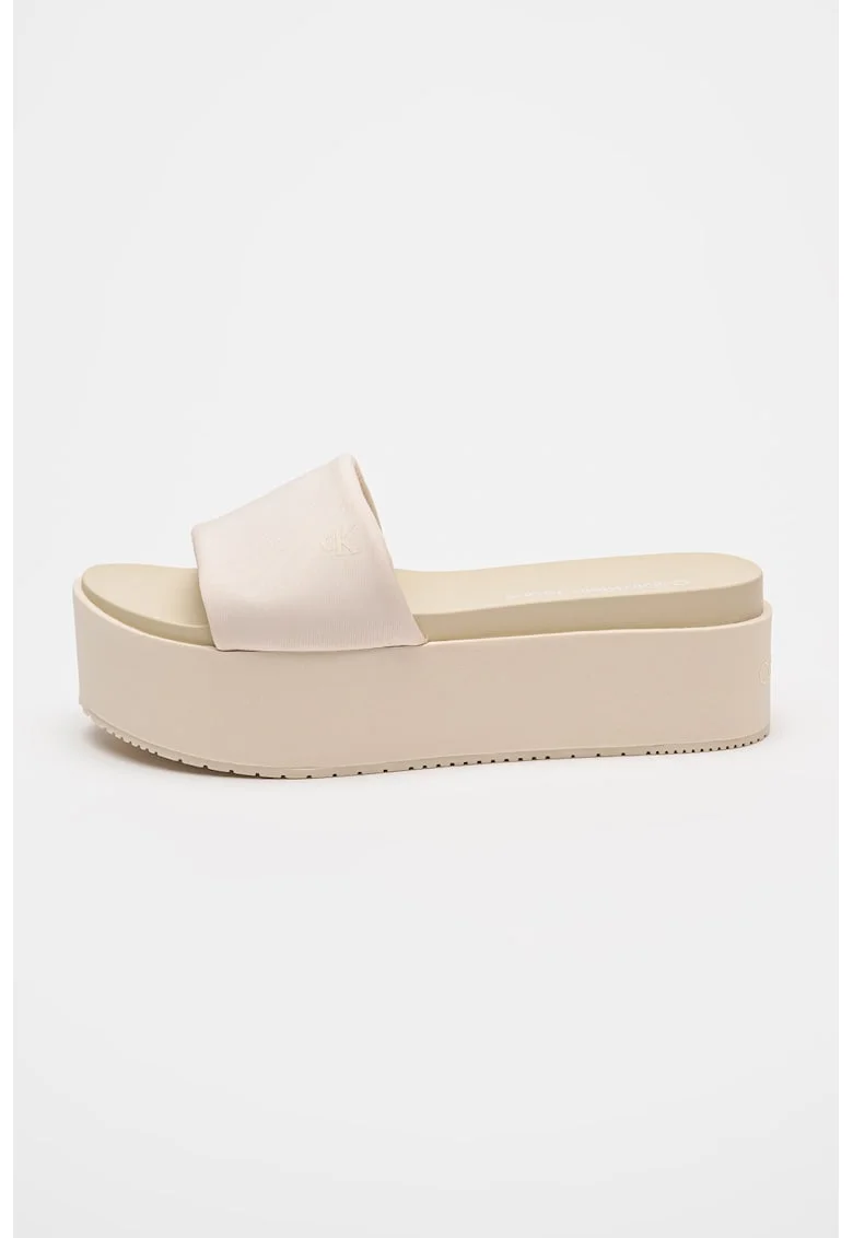 Papuci cu talpa flatform, Maro nisip