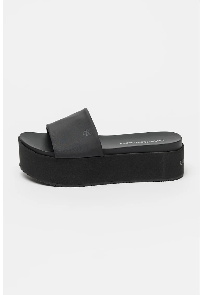 Papuci cu talpa flatform, Negru