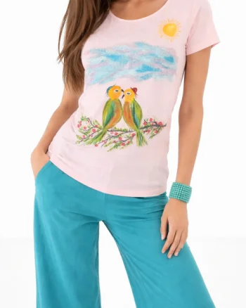 Tricou din bumbac roz pal, pictat manual cu papagali