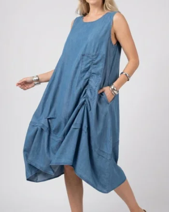 Rochie midi din jeans deschis cu fronseuri decorative