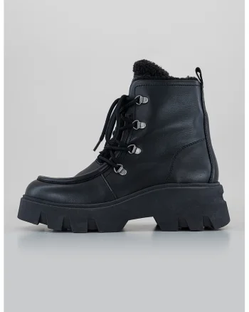 Ghete de piele, Negru