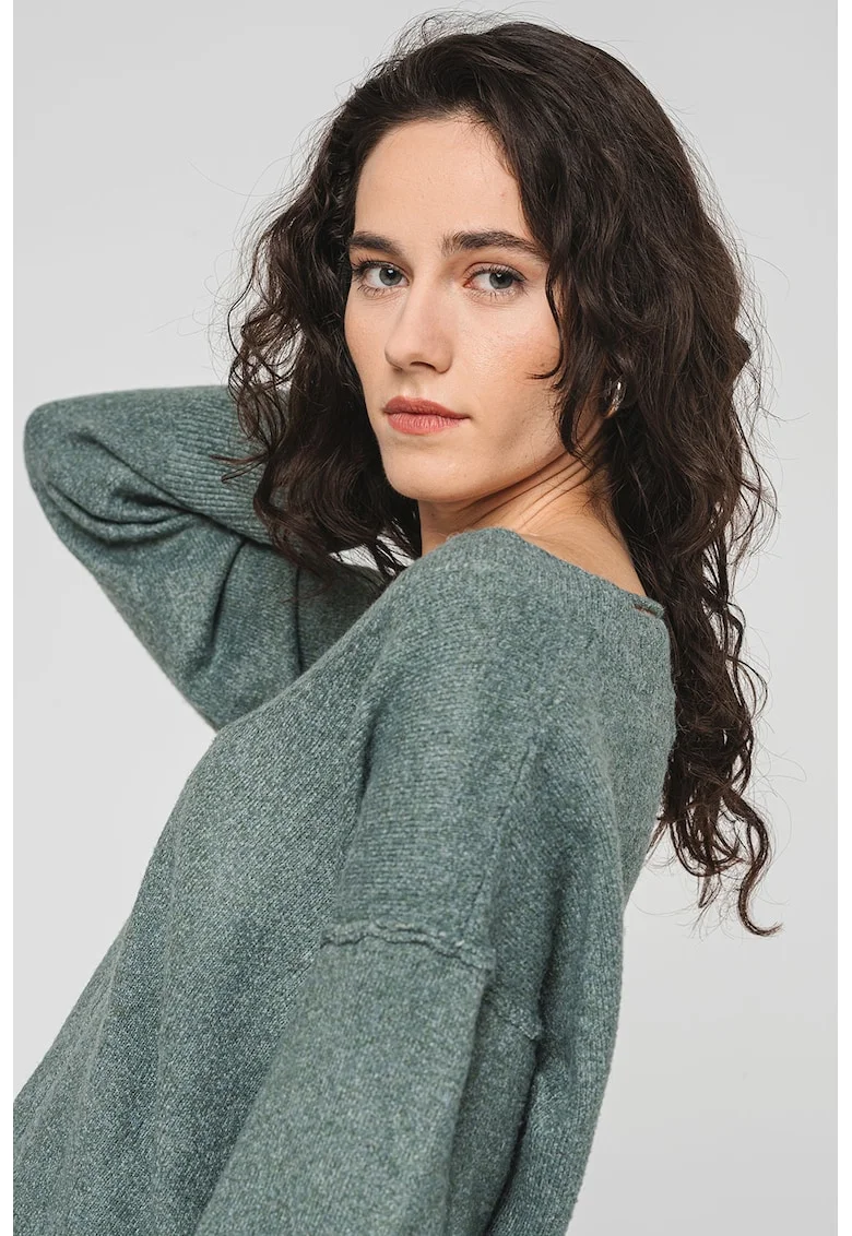 Pulover lejer cu decolteu in V, Verde deschis/Alb murdar