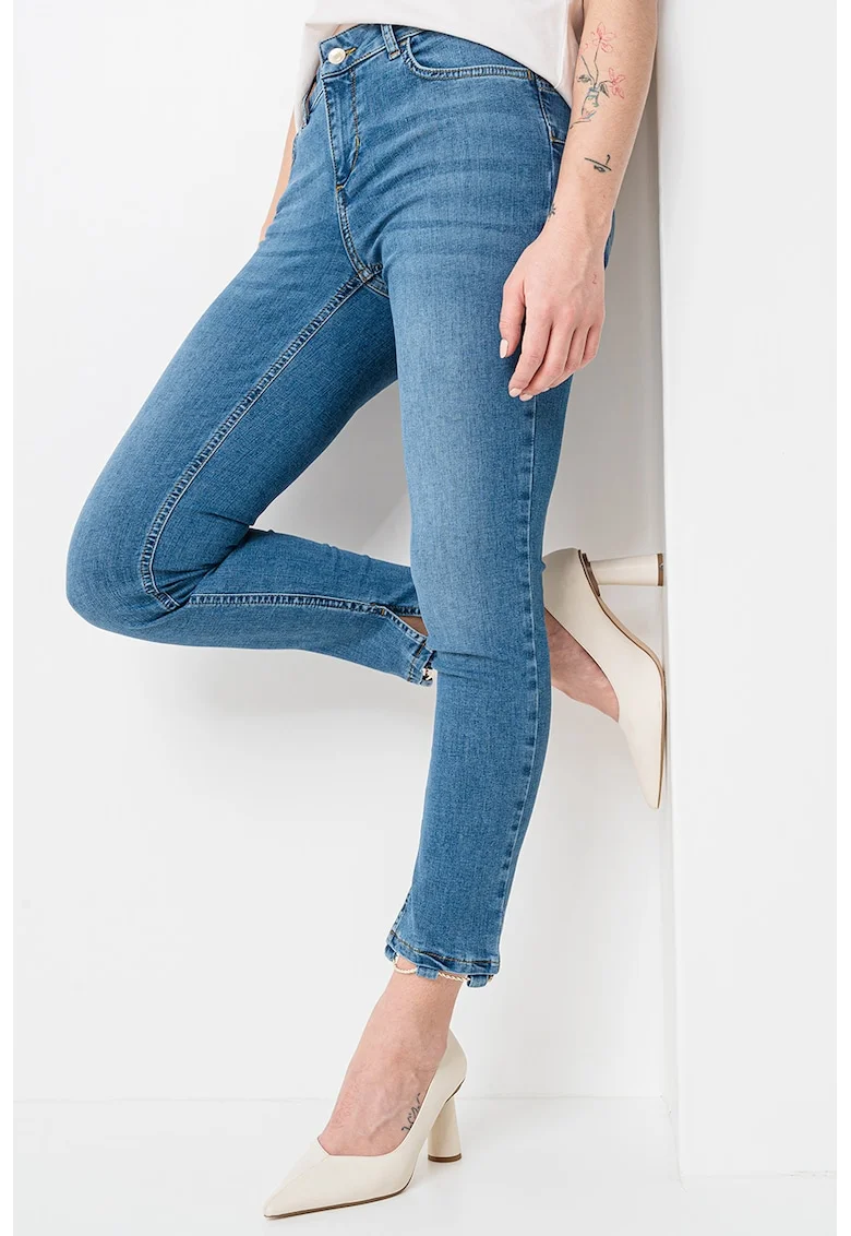 Blugi slim fit crop cu talie medie, Albastru