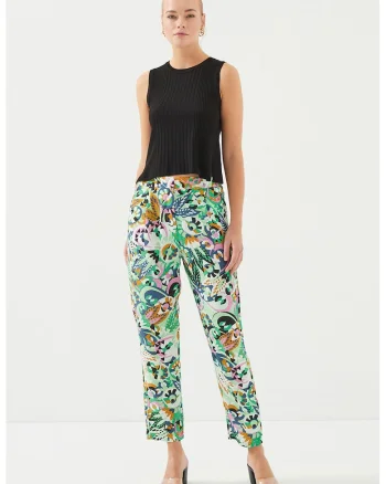 Pantaloni drepti crop cu model, Verde pal