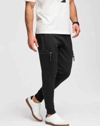 Pantaloni jogger cu buzunare cargo si material elastic, Negru