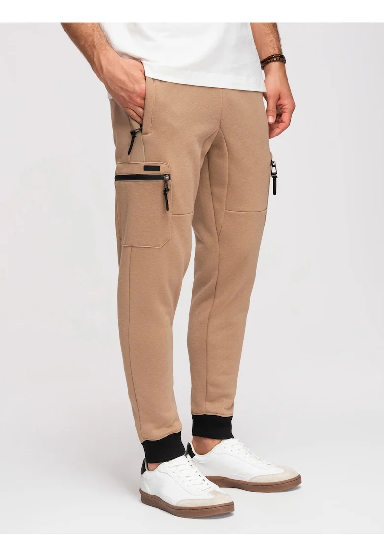 Pantaloni jogger cu buzunare cargo si material elastic, Bej