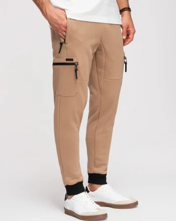 Pantaloni jogger cu buzunare cargo si material elastic, Bej
