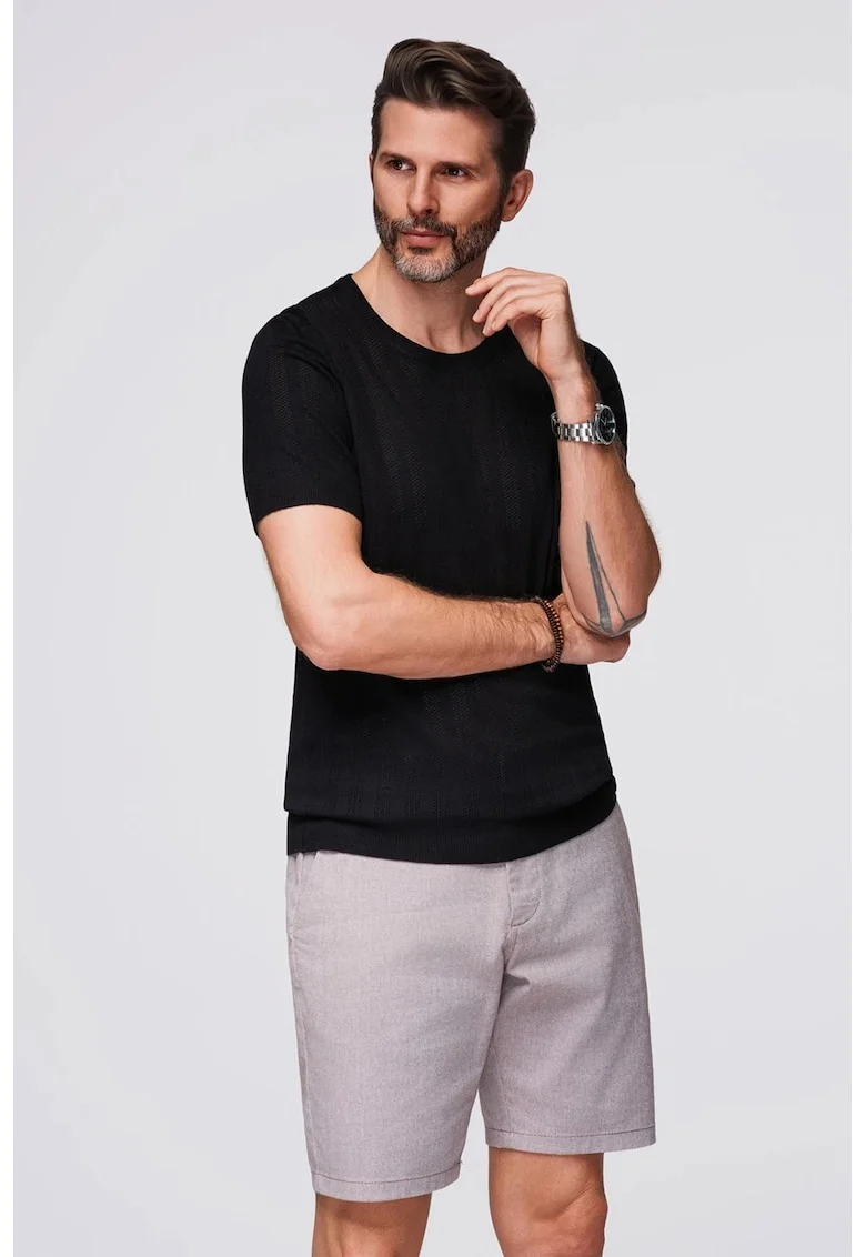 Tricou cu decolteu rotund si aspect perforat, Negru