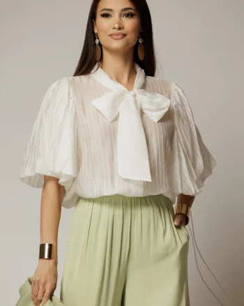 Bluza alba cu dungi din tencel cu maneci bufante si guler funda
