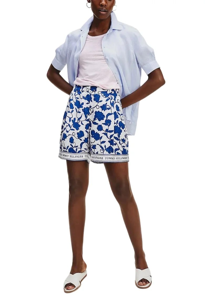 Pantaloni scurti cu model floral si logo,