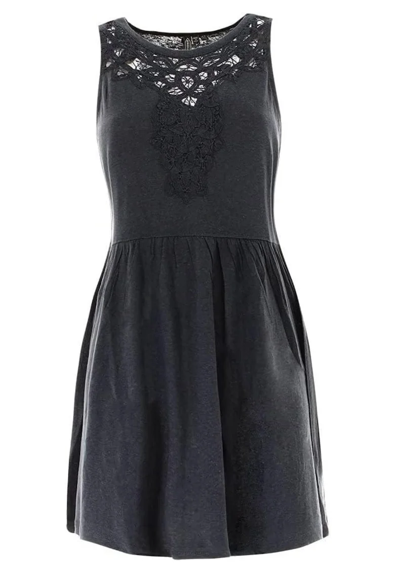 Rochie evazata cu broderie,