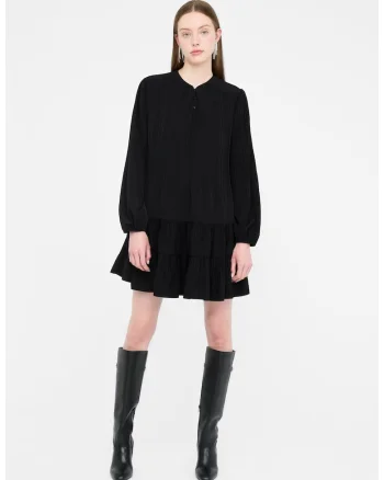 Rochie scurta evazata cu maneci lungi, Negru