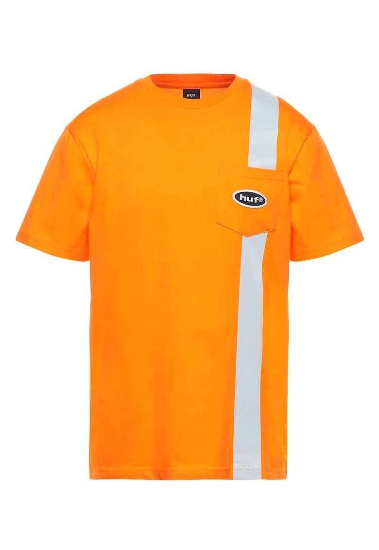 Tricou cu decolteu la baza gatului,