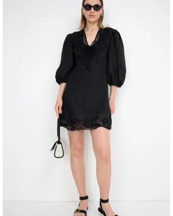 Rochie cu maneci bufante, Negru