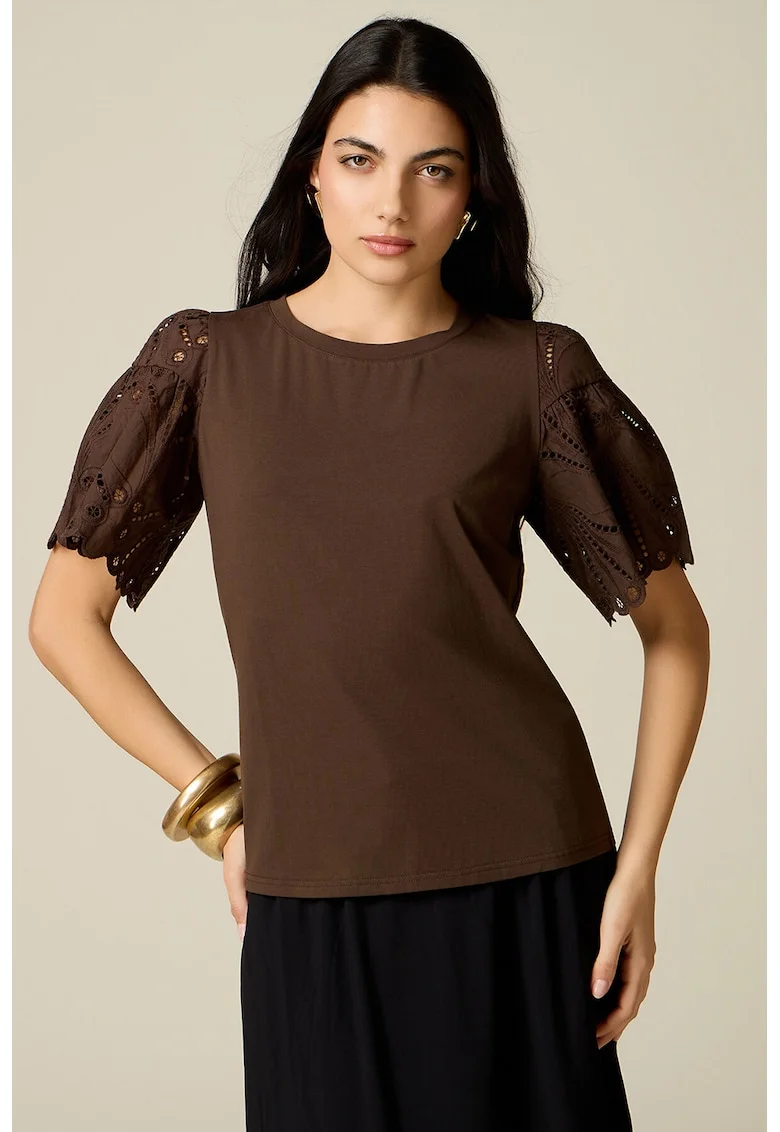 Tricou cu maneci brodate, Maro inchis