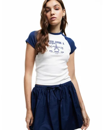 Tricou cu decolteu la baza gatului si maneci contrastante, Alb/Bleumarin