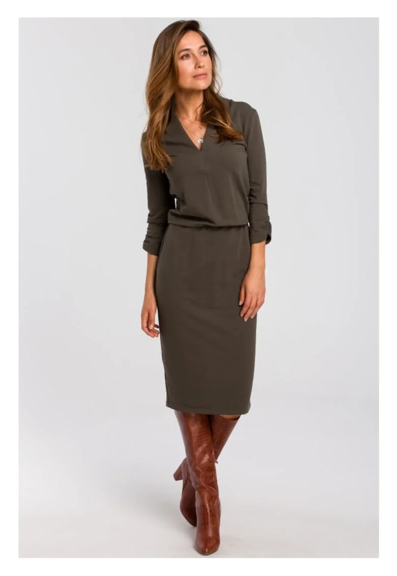 Rochie tricotata cu decolteu - olive,