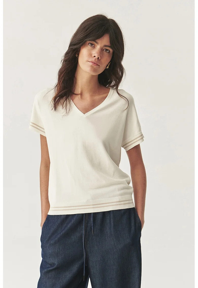Tricou cu dungi contrastante si decolteu in V, Crem