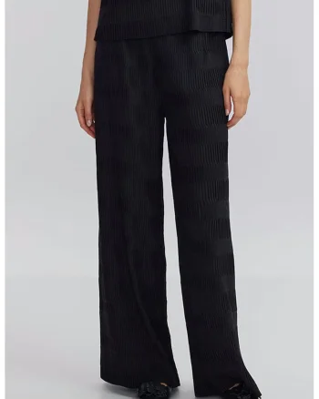 Pantaloni cu aspect texturat si talie inalta, Negru