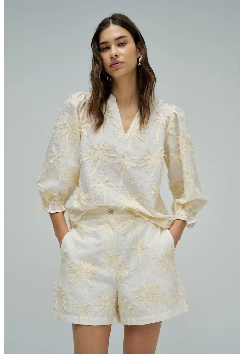 Bluza cu maneci bufante, medii