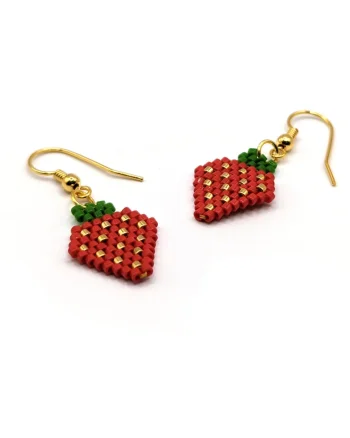 Cercei handmade, din argint 925,  element decorativ capsunica din margele Miyuki, placat aur 24k, multicolor