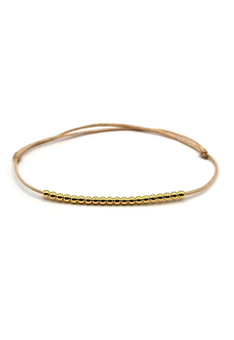 Bratara handmade, ajustabila, din argint 925,  snur de matase, 20 margele argint 2.20 mm, placata aur 24k, auriu/bej