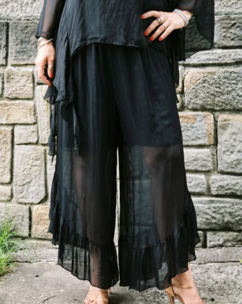 pantaloni dama eleganti din matase si vascoza cu volan la baza si dublura scurta, negri