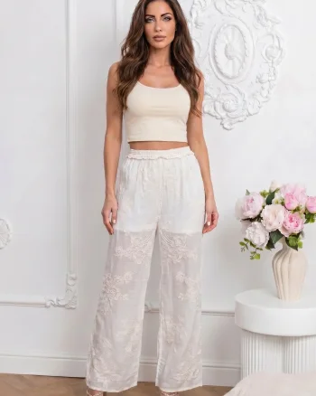 Pantaloni eleganti din dantela a...