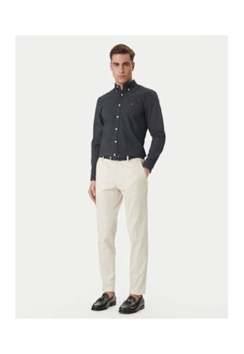 Camasa slim fit cu guler clasic,