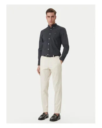 Camasa slim fit cu guler clasic,