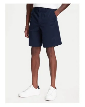 Pantaloni scurti cu buzunare laterale