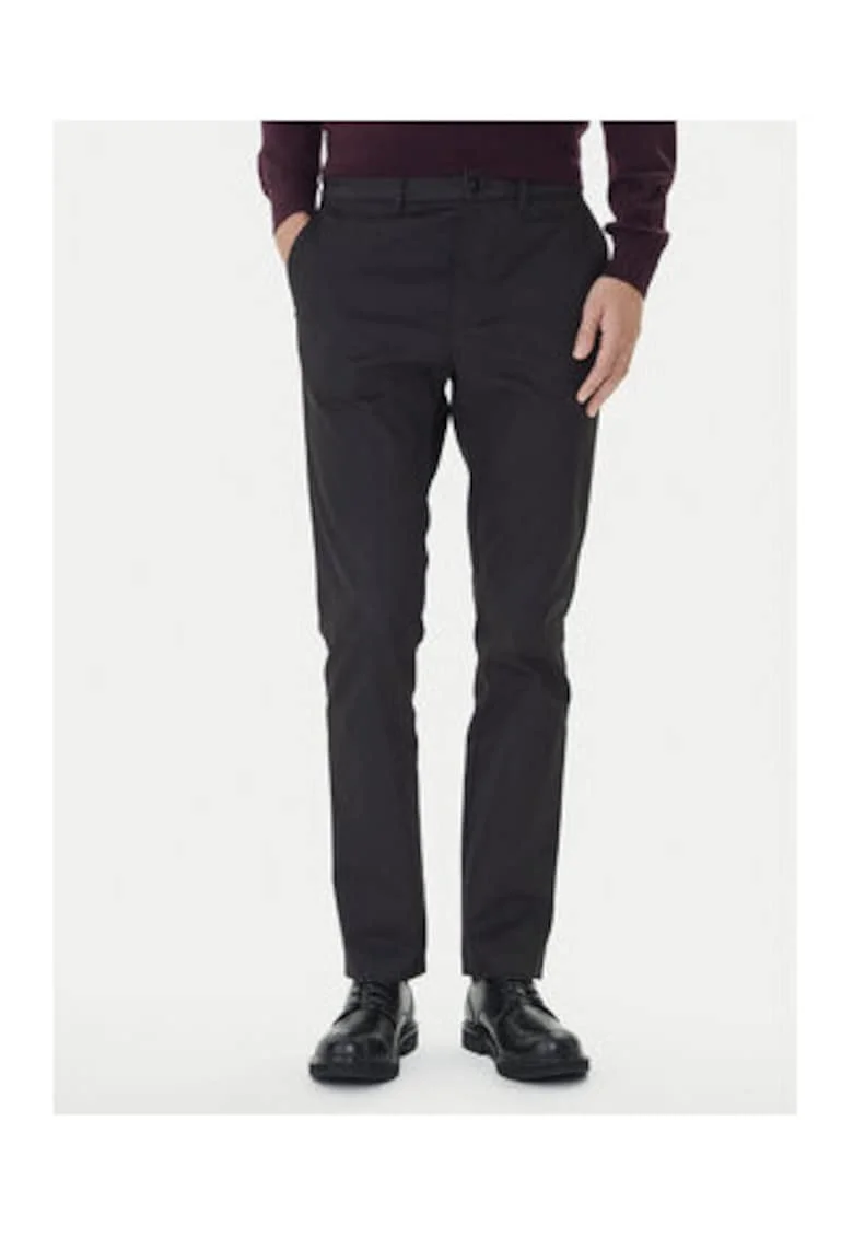 Pantaloni chino cu buzunare multiple