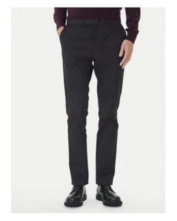 Pantaloni chino cu buzunare multiple