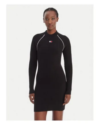 Rochie tricotata cambrata cu guler semi-înalt