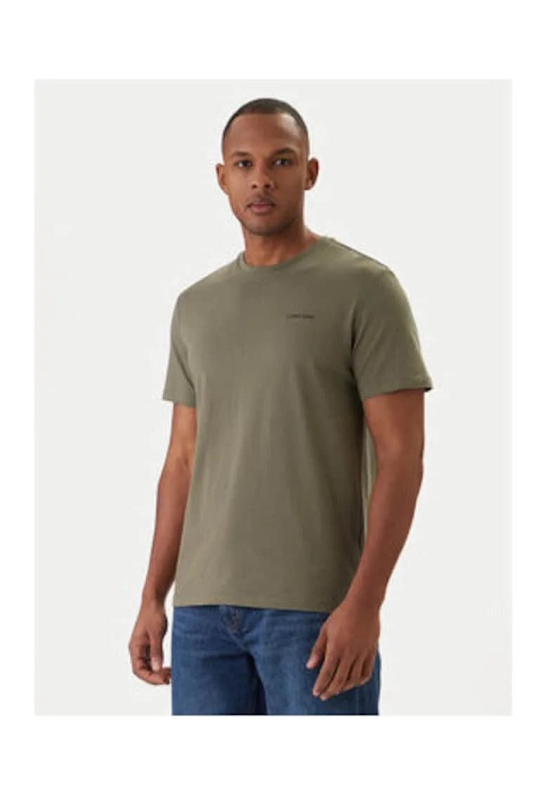 Tricou regular fit cu logo discret pe piept