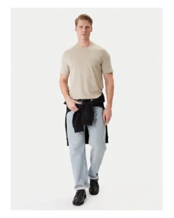 Tricou regular fit cu model uni