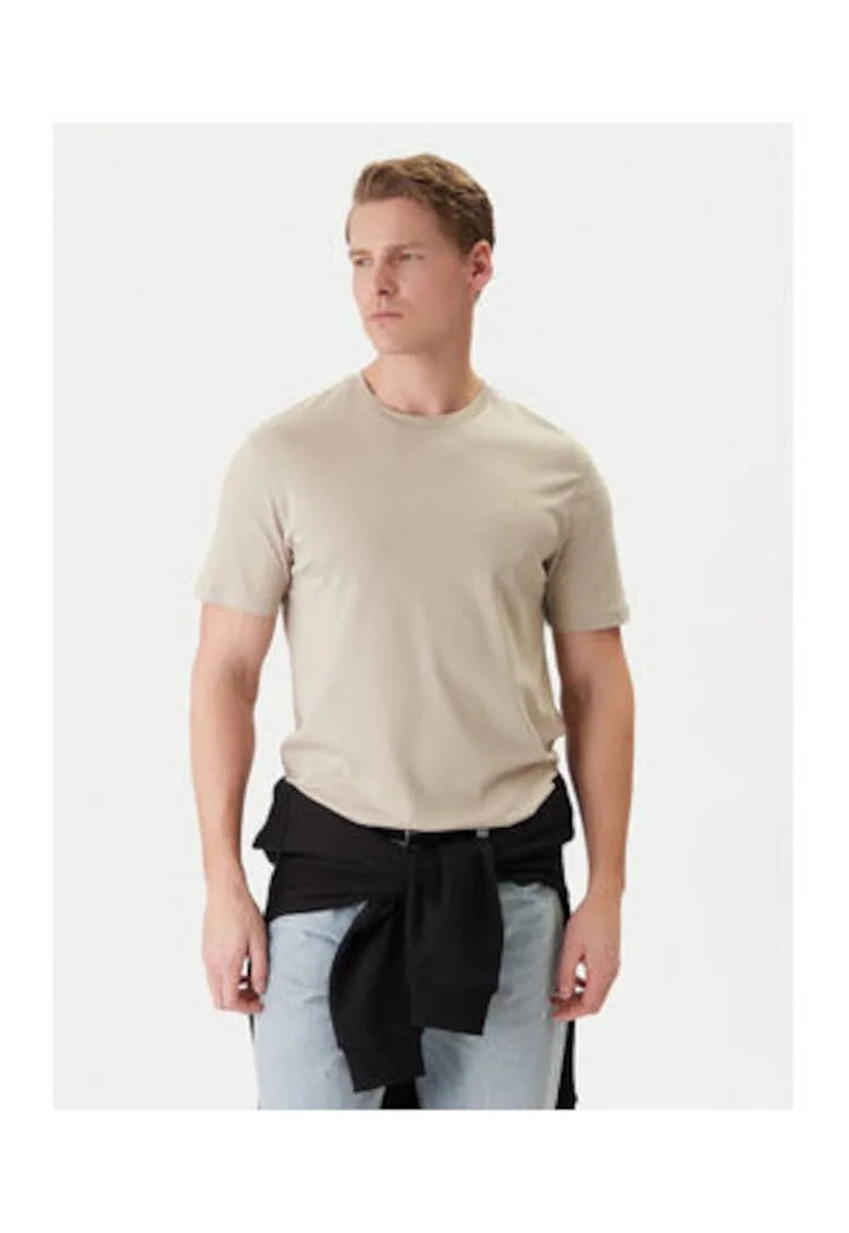 Tricou cu model uni,