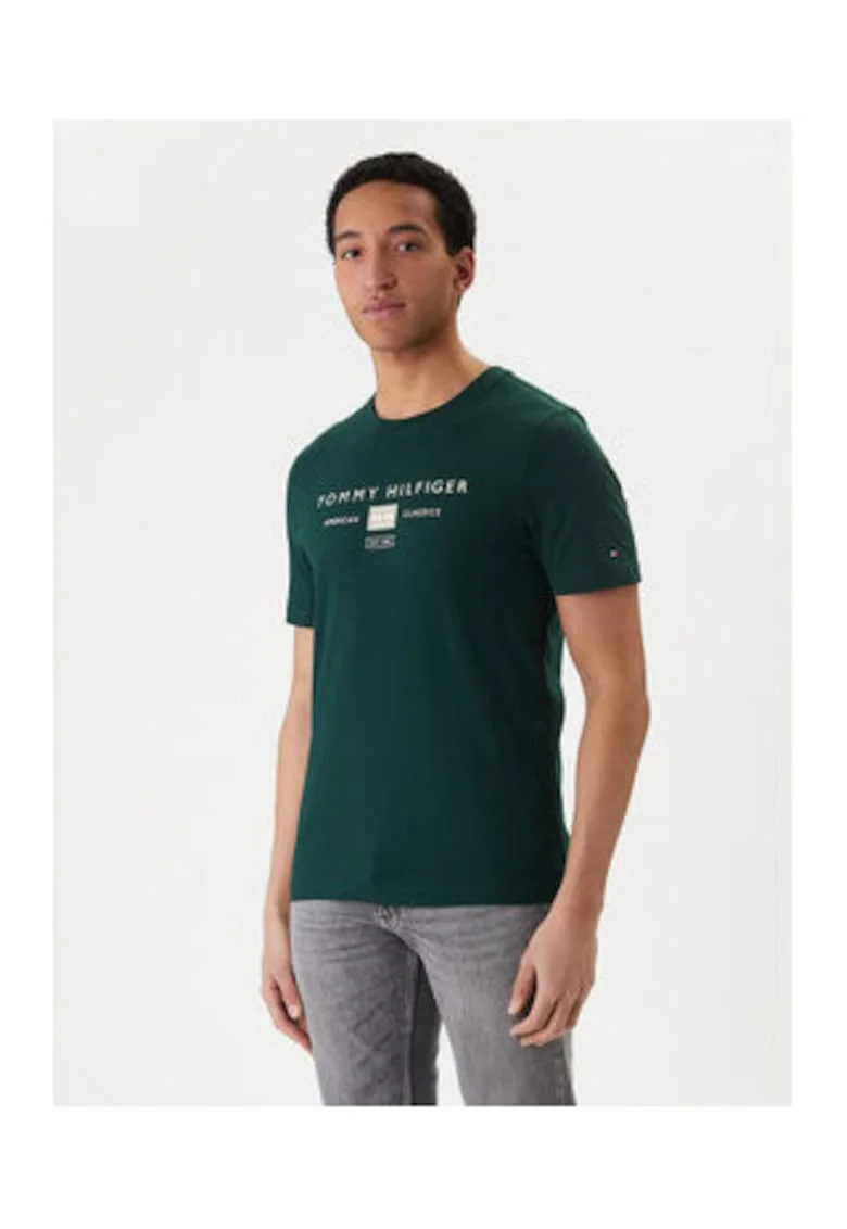 Tricou cu logo pe piept