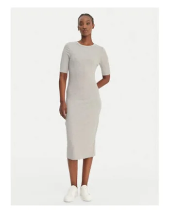 Rochie midi cambrata cu maneca scurta