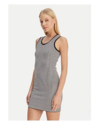 Rochie cu model in dungi fara maneci,