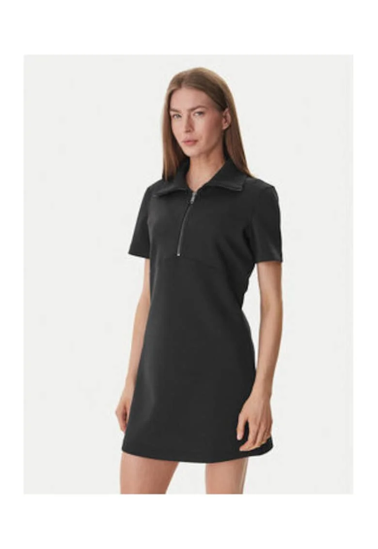 Rochie mini cu maneci scurte
