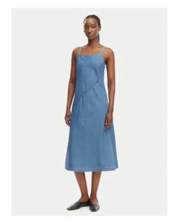 Rochie din denim