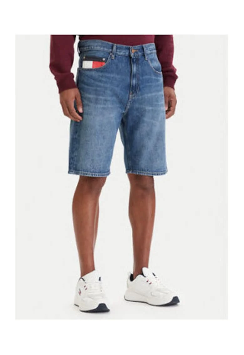 Blugi scurti regular fit din amestec de bumbac si bumbac reciclat