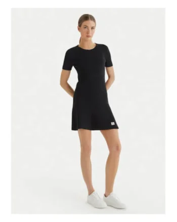 Rochie mini cu decoltetu rotund
