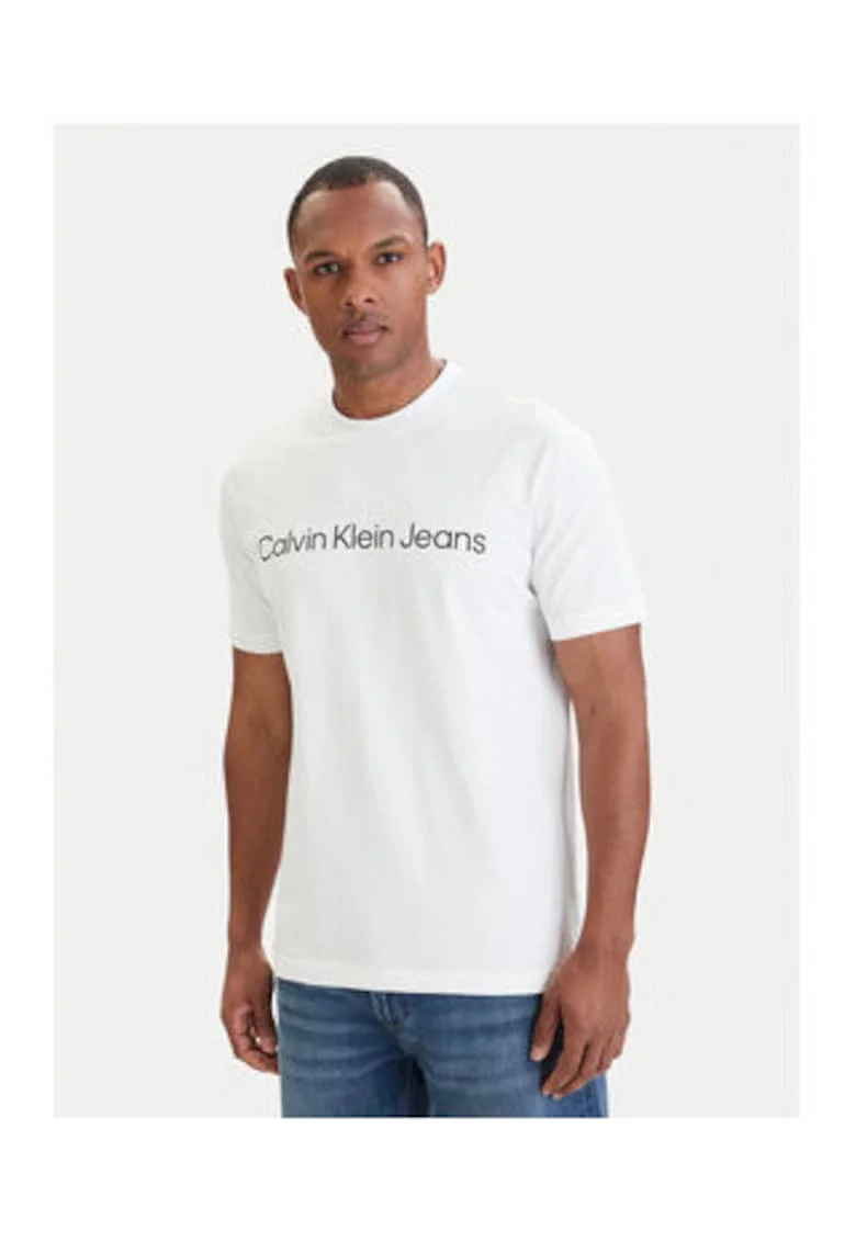 Tricou regular fit cu model uni si imprimeu text,