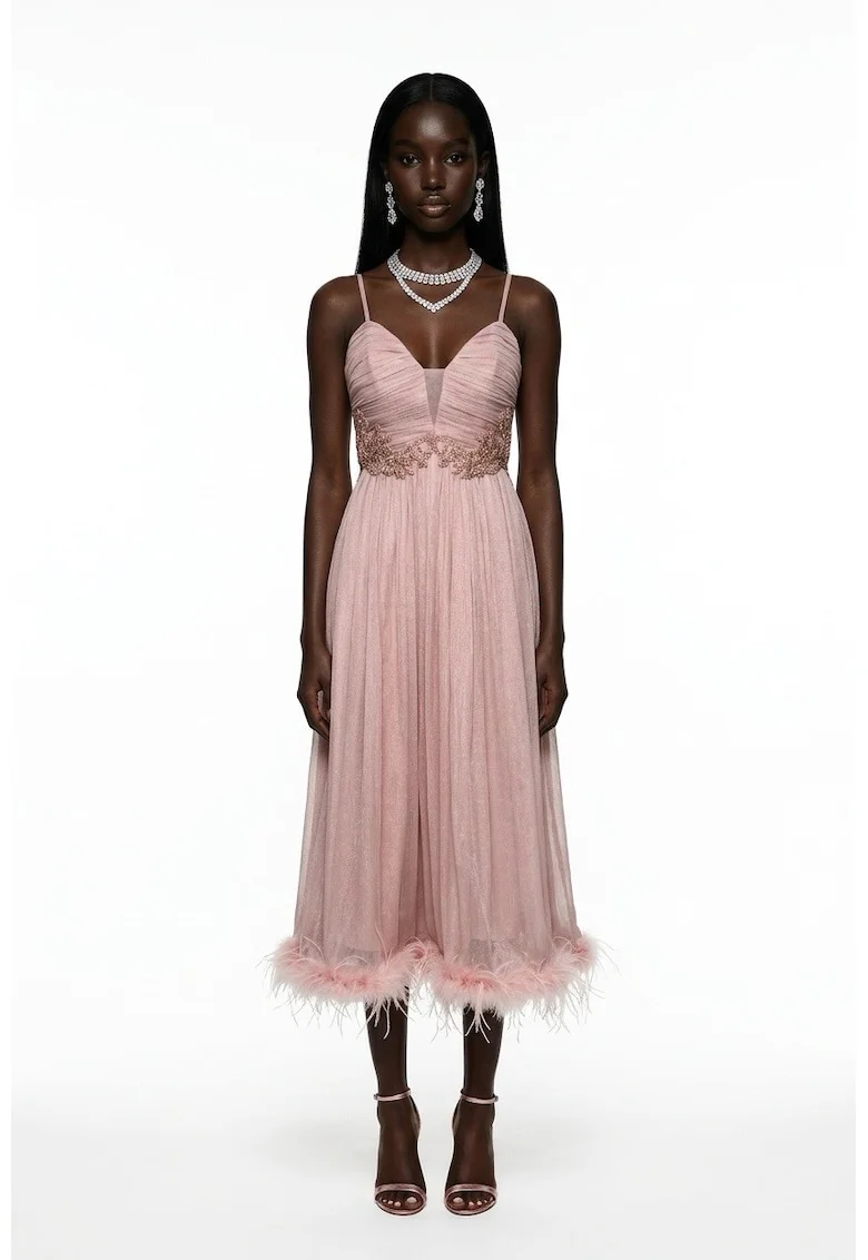Rochie din matase naturala metalizata roz pudrat cu broderie rose gold si pene de strut MIA